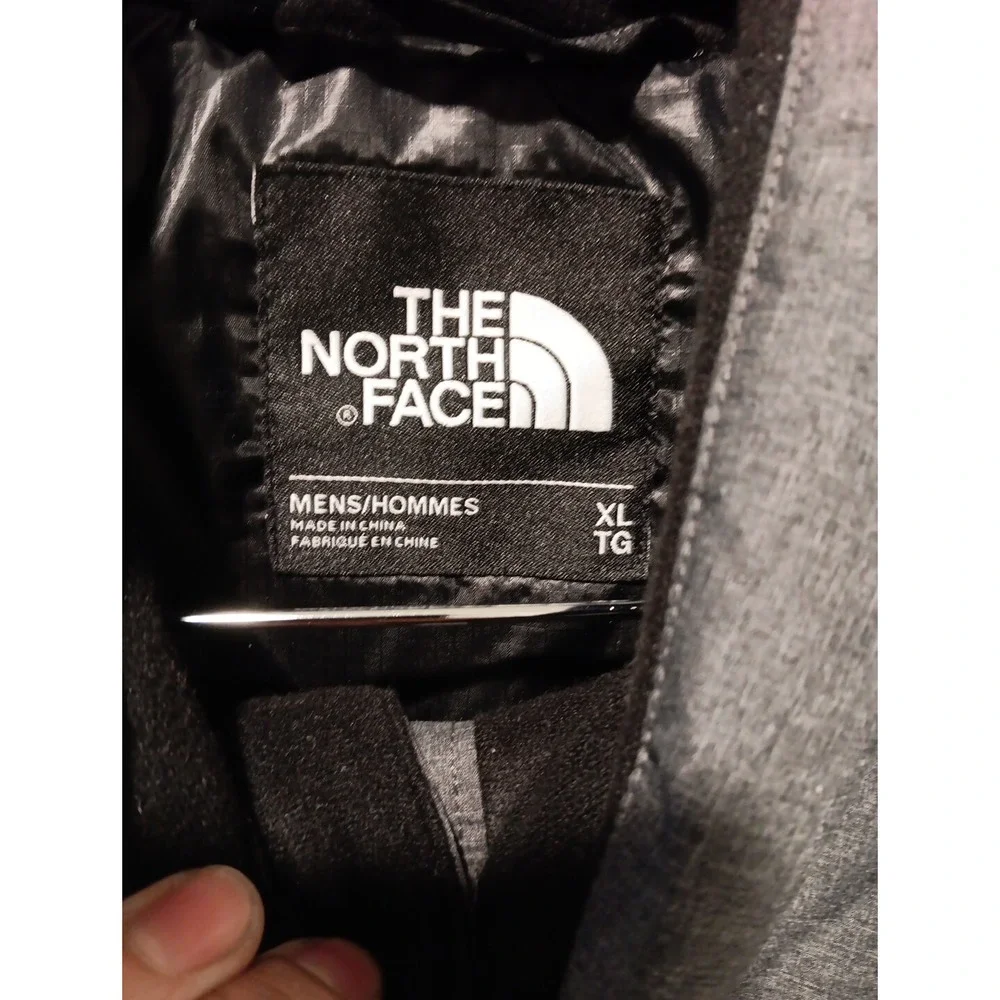 The North Face Patrick's Point Vest Mens Sz XL Snap Button Puffer Gray NICE!